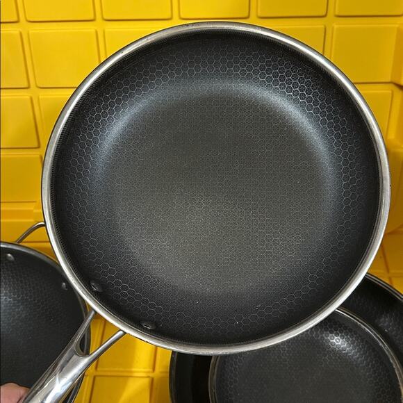 HEXCLAD 4 Piece Nonstick Stainless Steel Frying Pan Set 8 10 12 Wok $600 - Picture 7 of 11